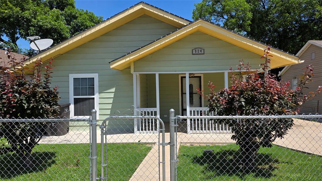 524 W Broadus Avenue Property Photo 1