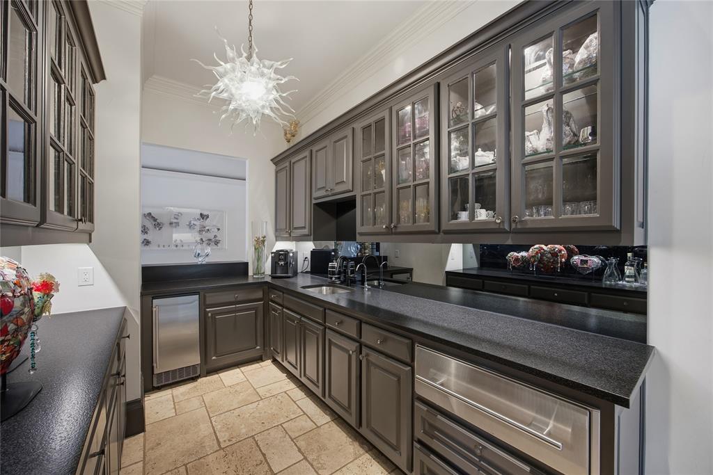 9525 Alva Court Property Photo 10