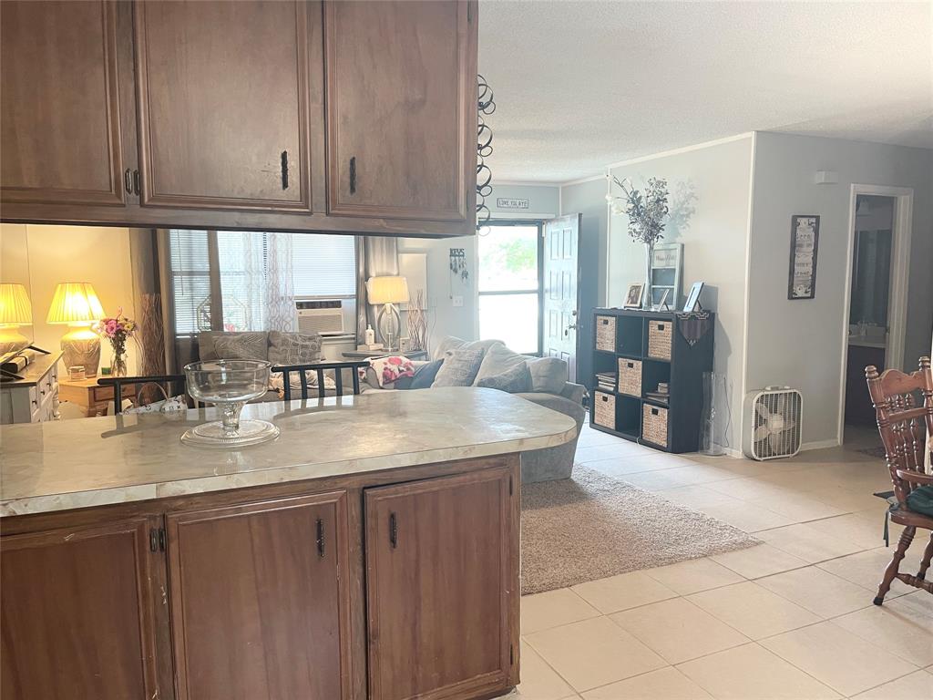 140 S Comanche Drive Property Photo 10