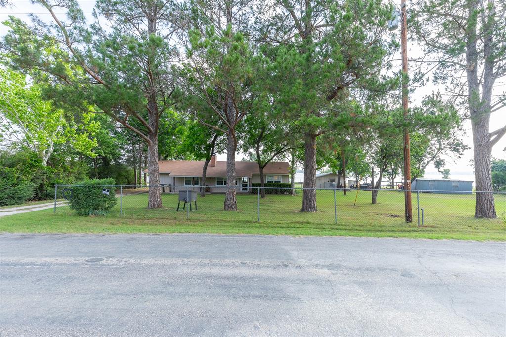 813 County Road 237 Property Photo 1