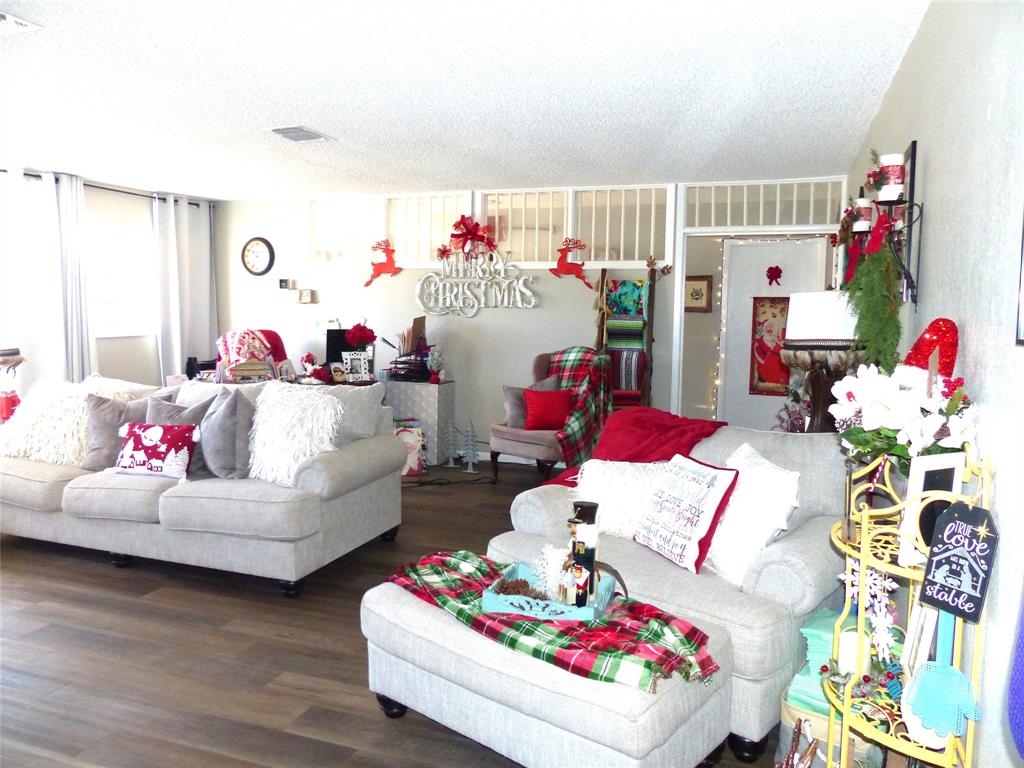 802 China Property Photo 12