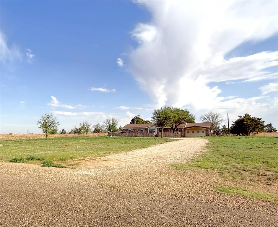 337 County Road 692 Property Photo 1