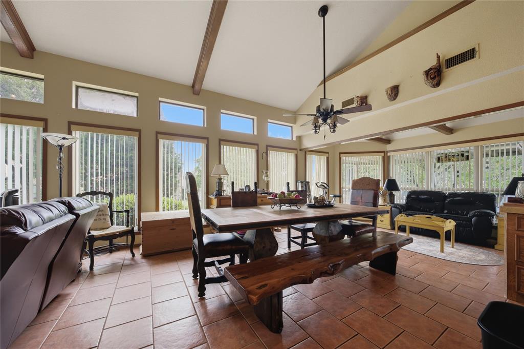 115 Imperial Drive Property Photo 4