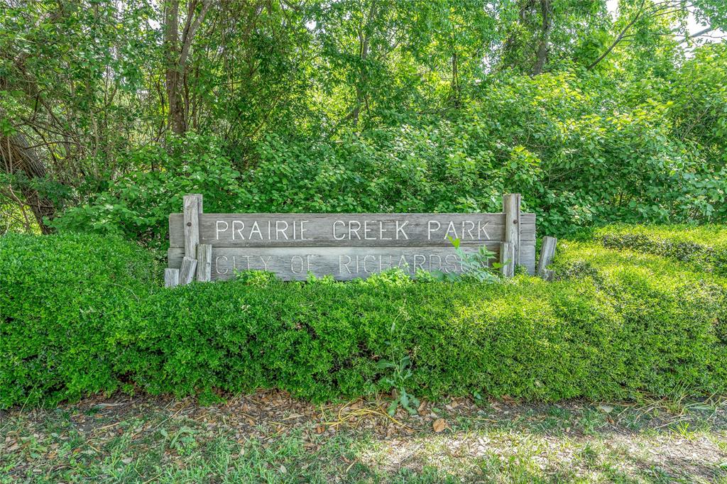 209 Fall Creek Drive Property Photo 2