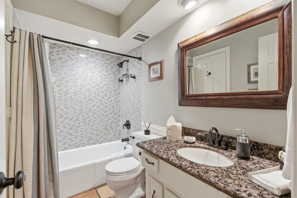 209 Fall Creek Drive Property Photo 24