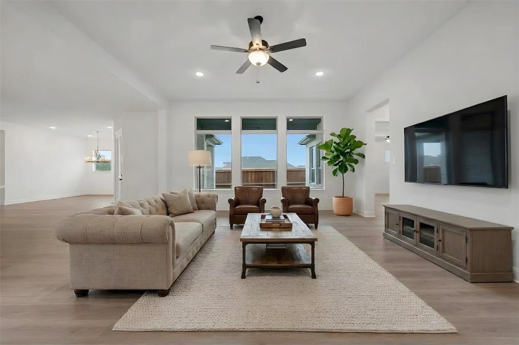 2090 Spotted Fawn Drive Property Photo 8