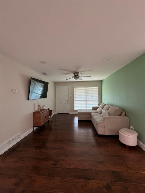 9605 Kittyhawk Lane Property Photo 1