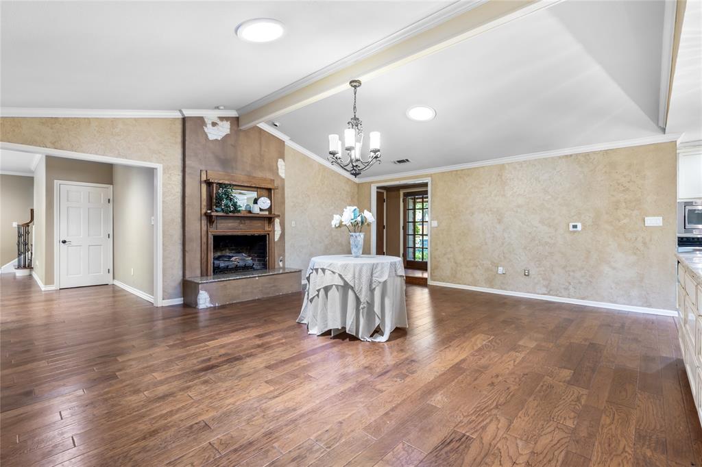 1814 Oak Creek Drive Property Photo 6
