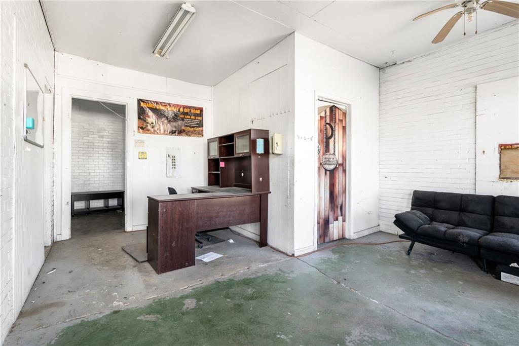 Address Unavailable Property Photo 10