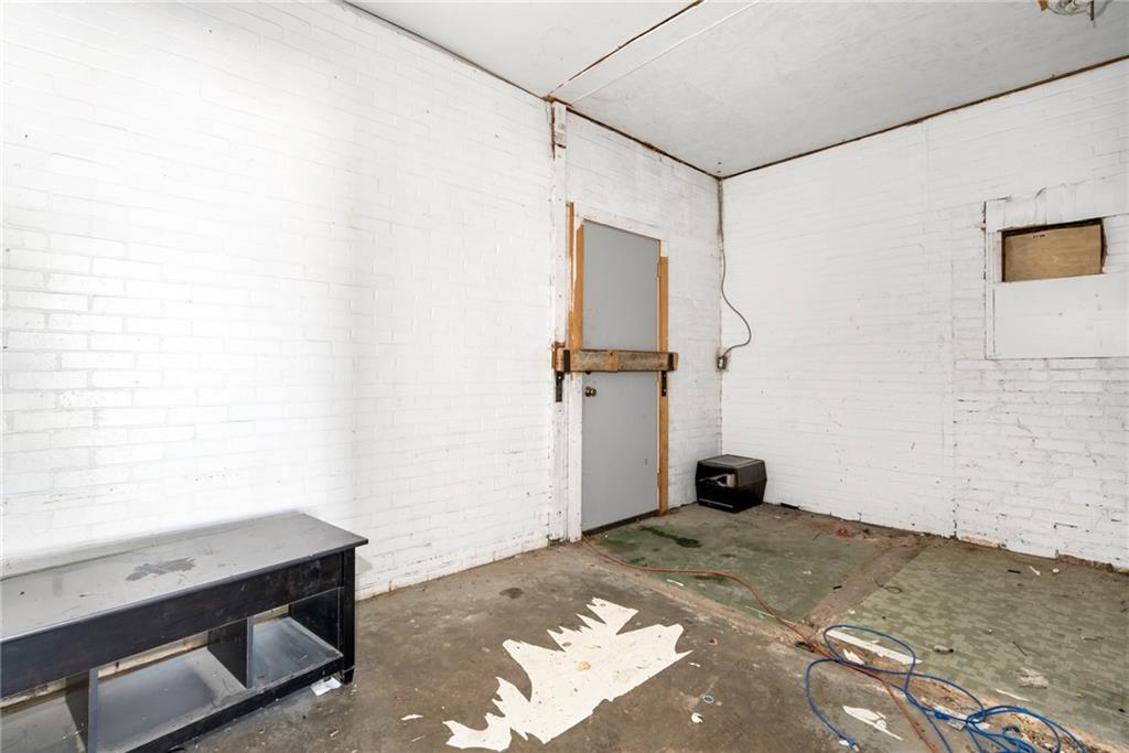 Address Unavailable Property Photo 14