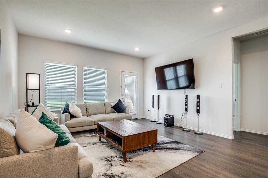 1655 Seadrift Drive Property Photo 4