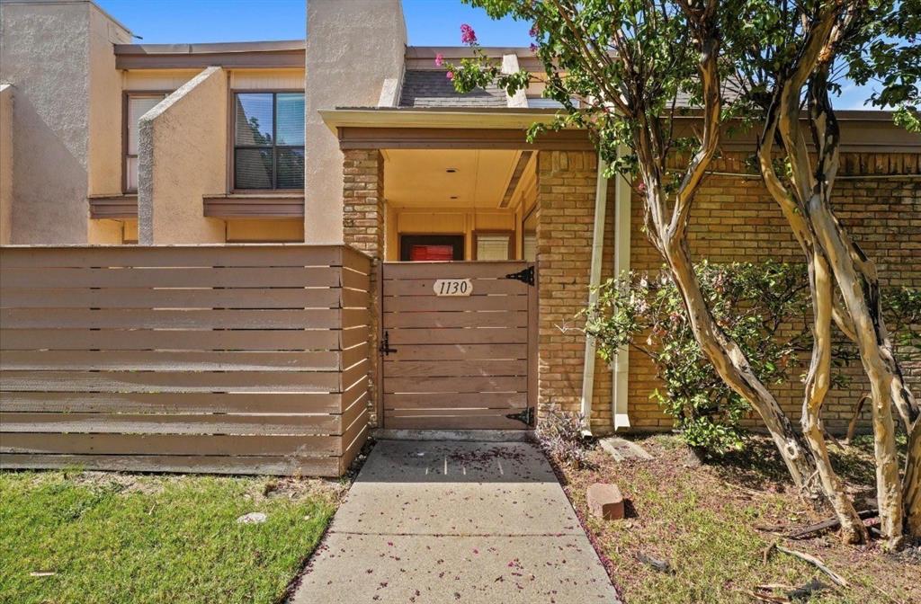 3121 Park Lane 1130 Property Photo 2