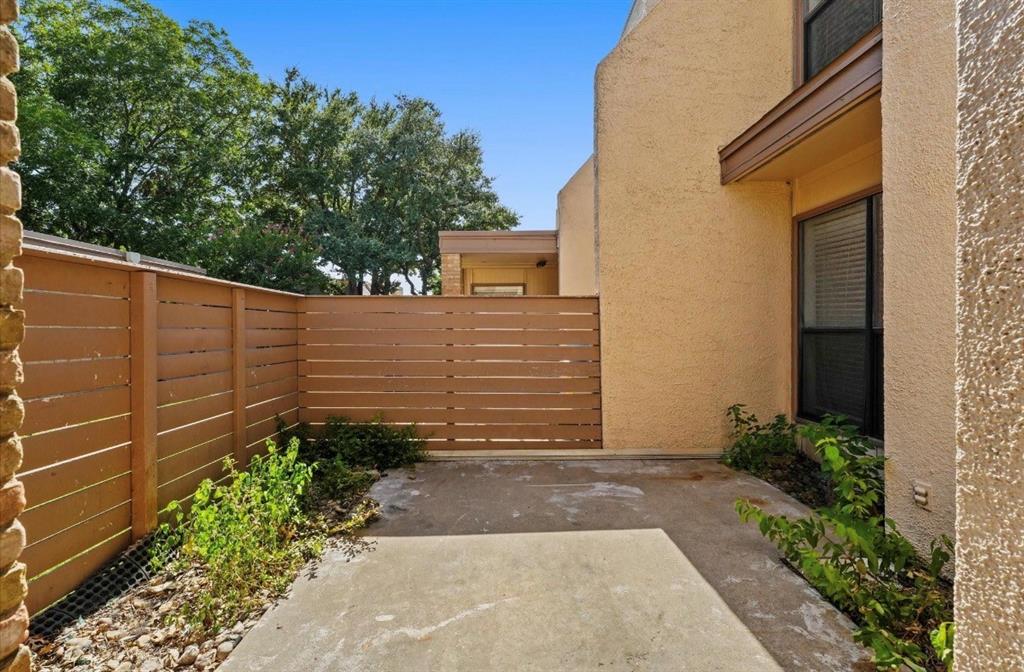 3121 Park Lane 1130 Property Photo 4