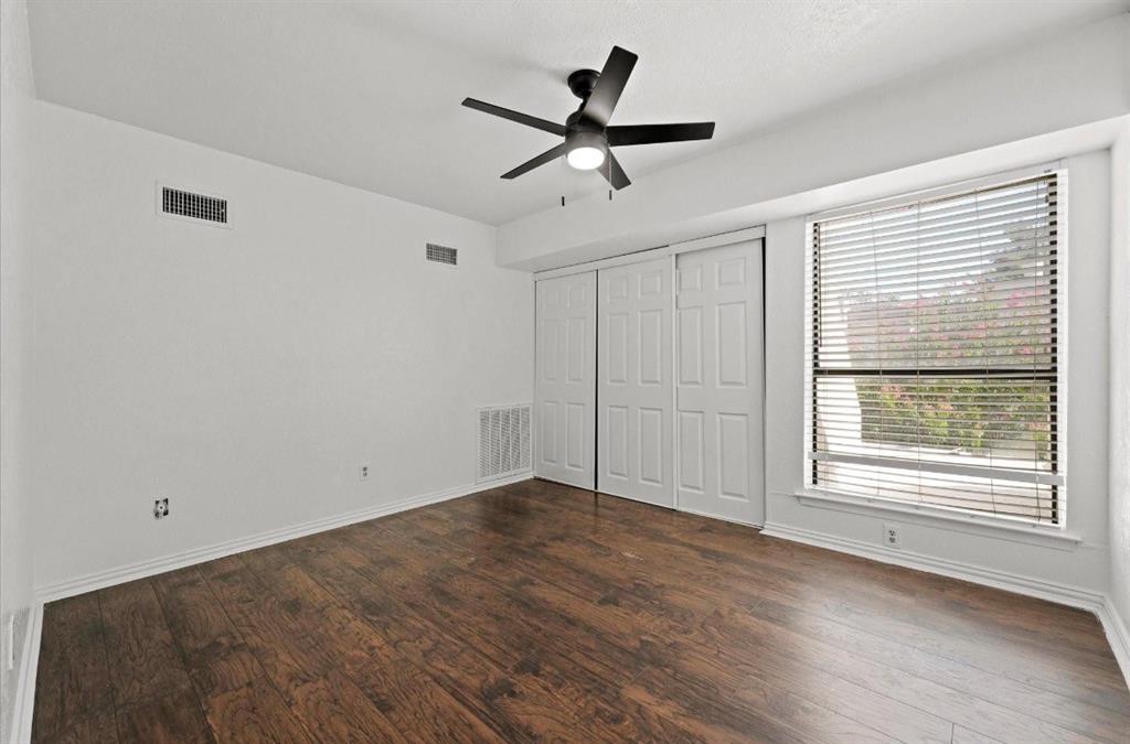 3121 Park Lane 1130 Property Photo 9