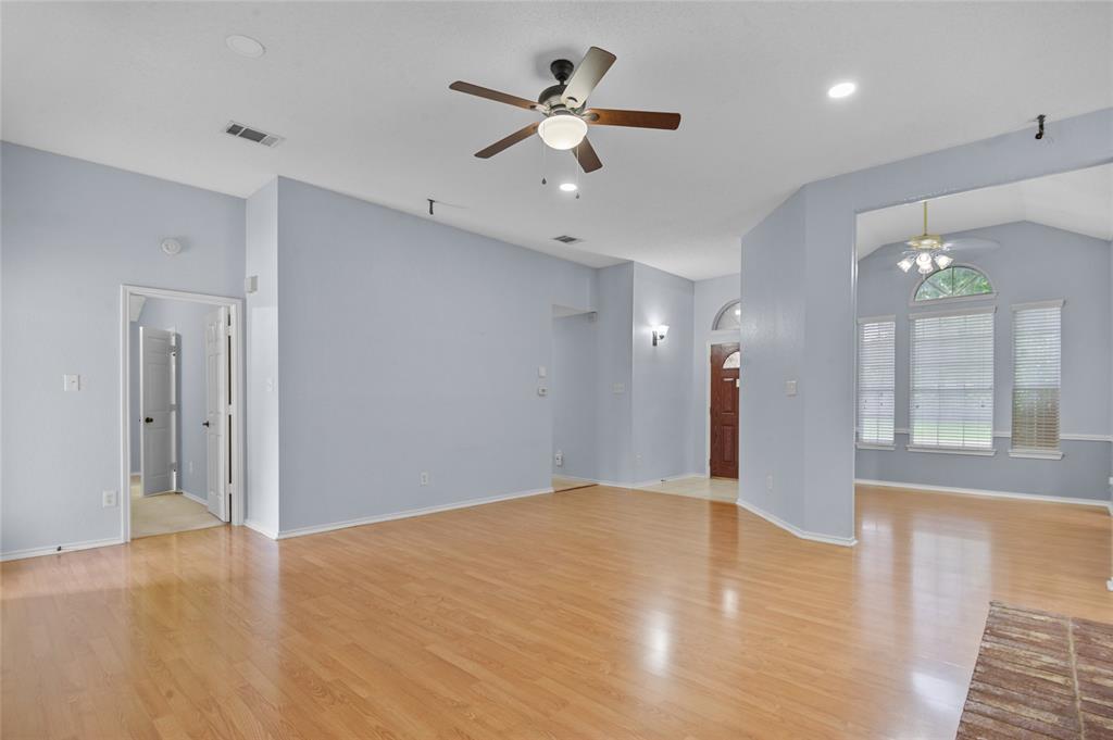 2726 Crosslands Drive Property Photo 6