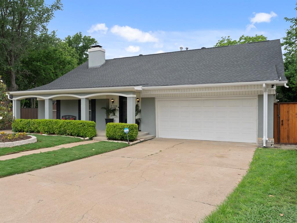1109 Hadrian Court Property Photo 2
