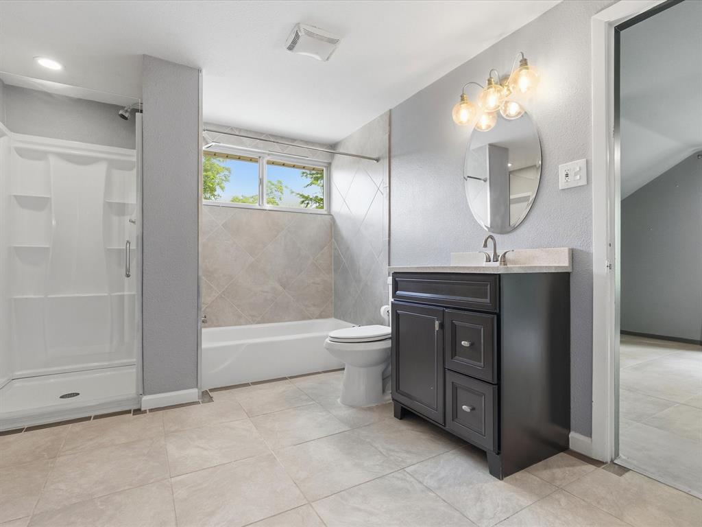 1109 Hadrian Court Property Photo 32