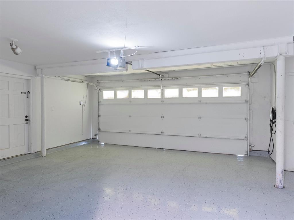 1109 Hadrian Court Property Photo 38