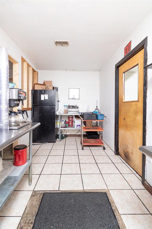 2105 S Bridge Street Property Photo 18
