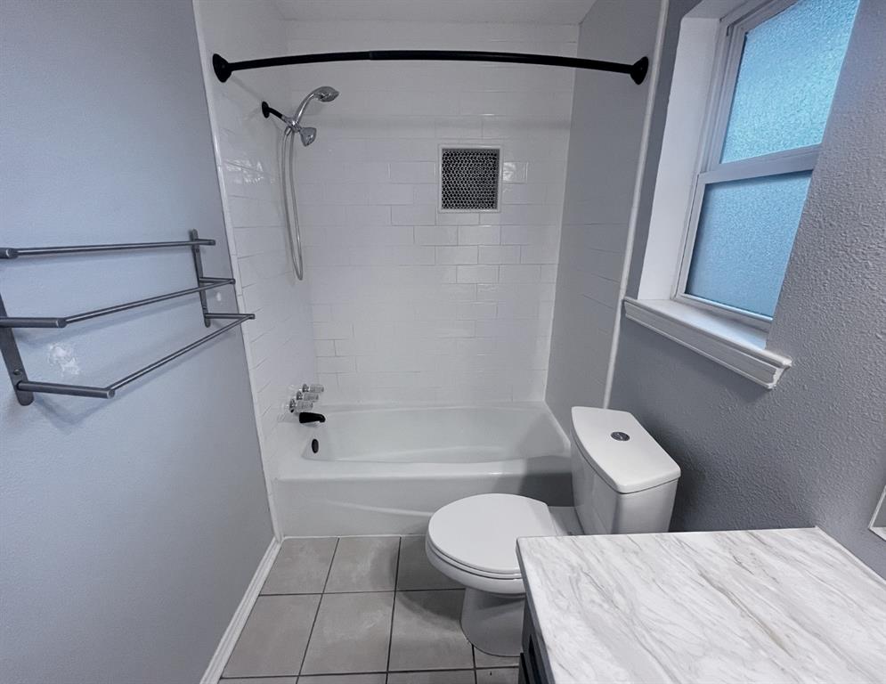 1805 Bristol Cove Property Photo 9
