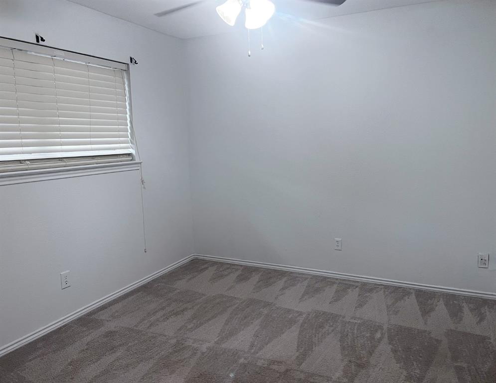 1805 Bristol Cove Property Photo 11