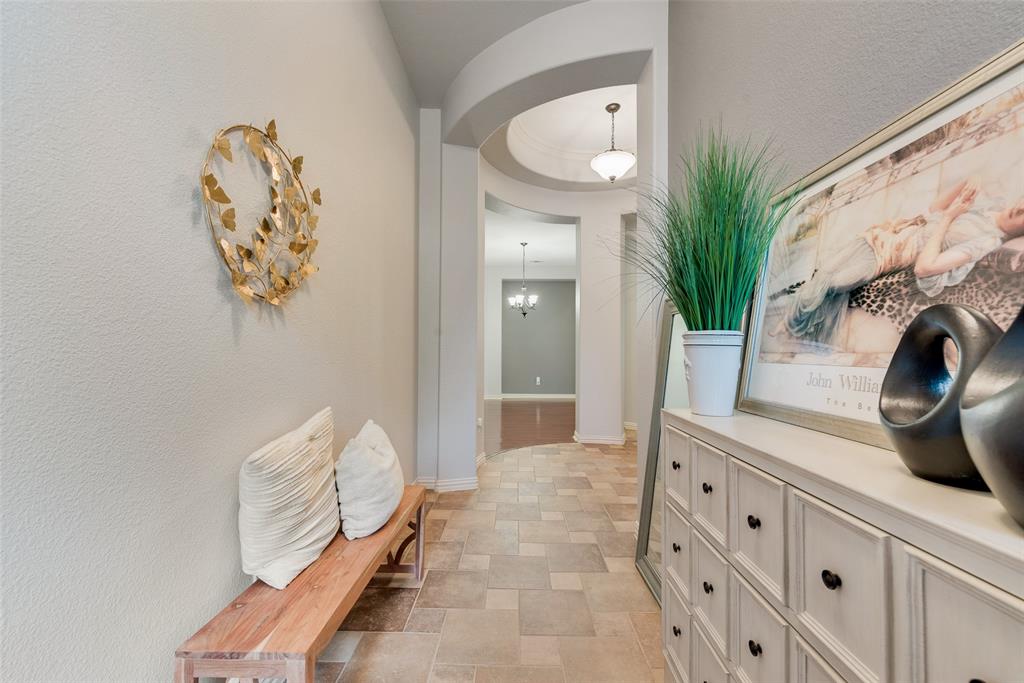 2723 Ponce De Leon Property Photo 6