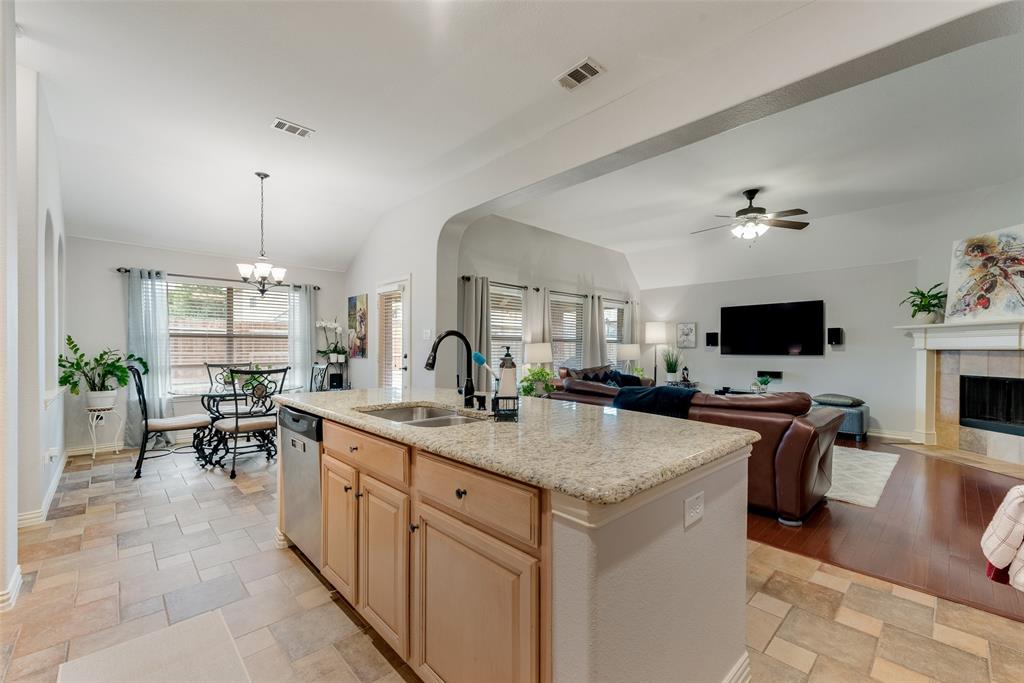 2723 Ponce De Leon Property Photo 14