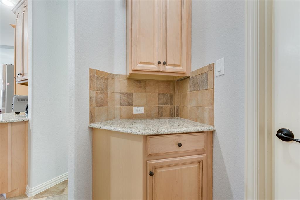 2723 Ponce De Leon Property Photo 15