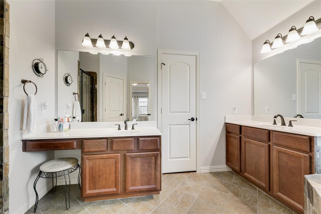 2723 Ponce De Leon Property Photo 25