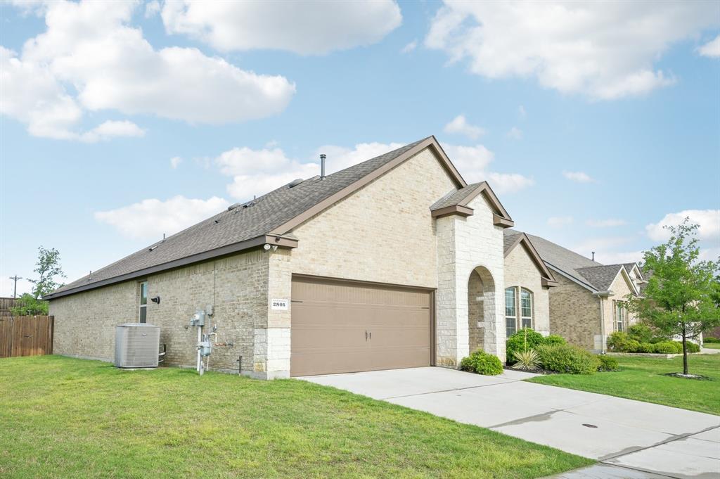 2805 Brazos Drive Property Photo 2