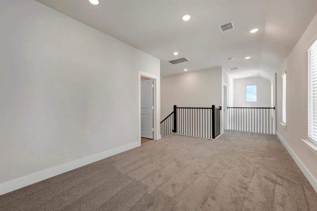 1113 Amaryllis Lane Property Photo 18