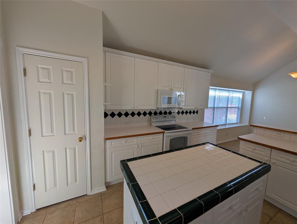 4321 Brinker Court Property Photo 12
