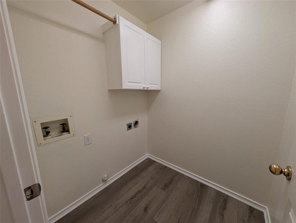 4321 Brinker Court Property Photo 24
