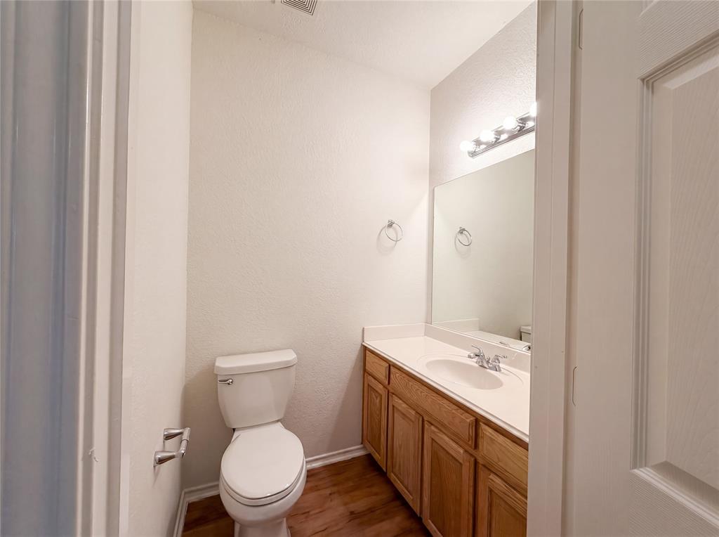 6218 Kingswood Drive Property Photo 22