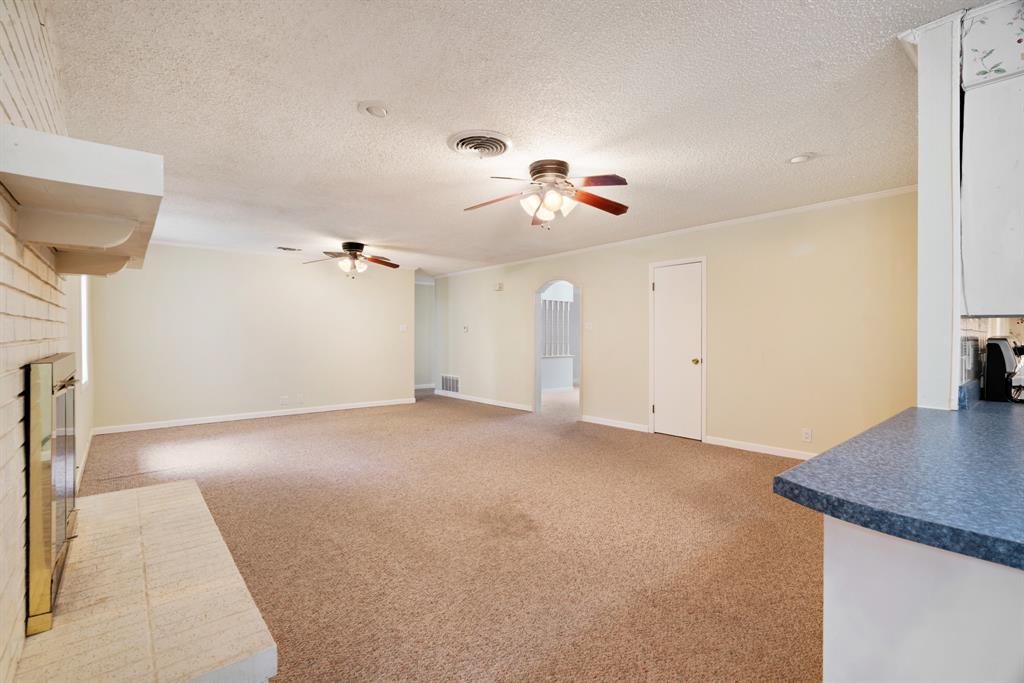 3225 E Houston Street Property Photo 7