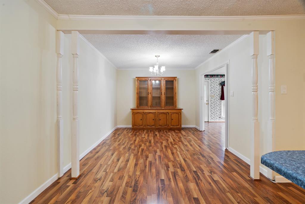 3225 E Houston Street Property Photo 9