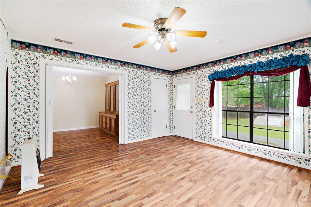 3225 E Houston Street Property Photo 16