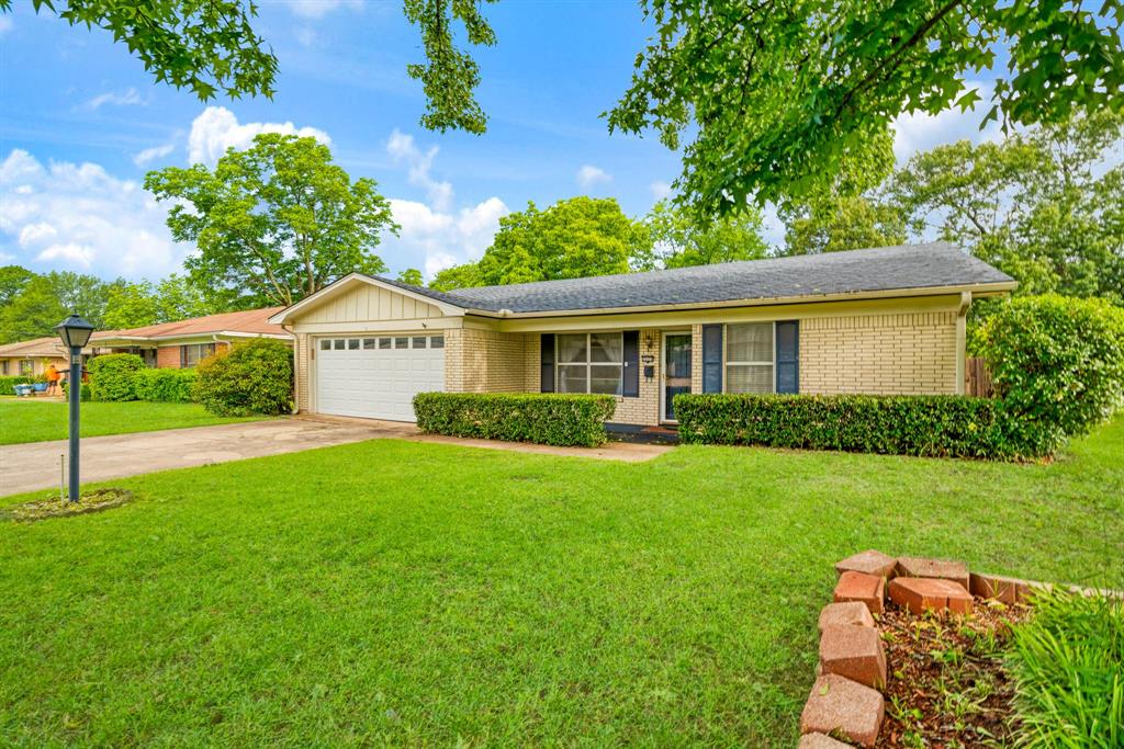 3225 E Houston Street Property Photo 20