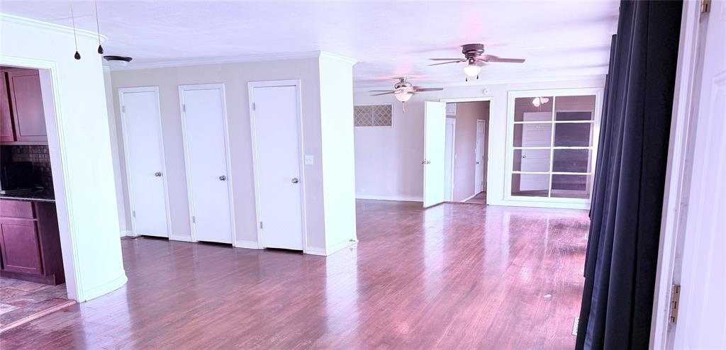 1807 Crowell Highway Property Photo 9