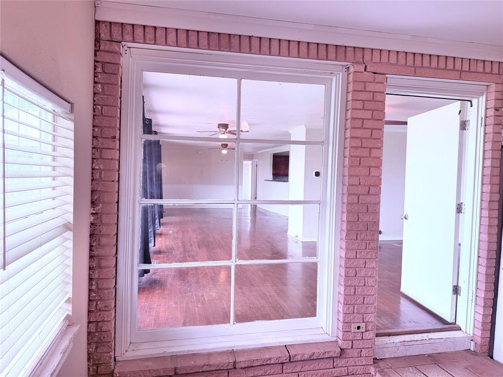 1807 Crowell Highway Property Photo 16