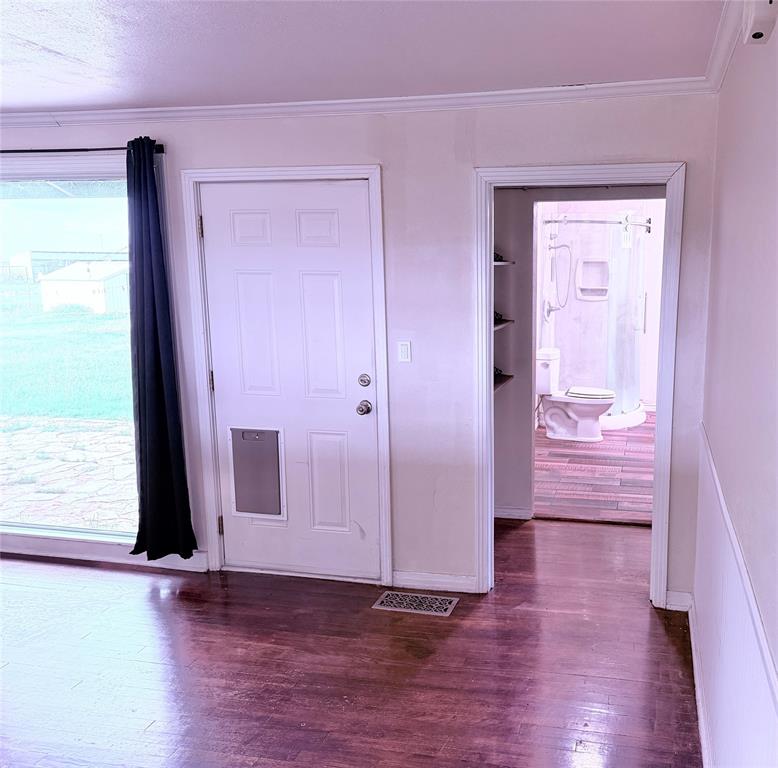 1807 Crowell Highway Property Photo 26