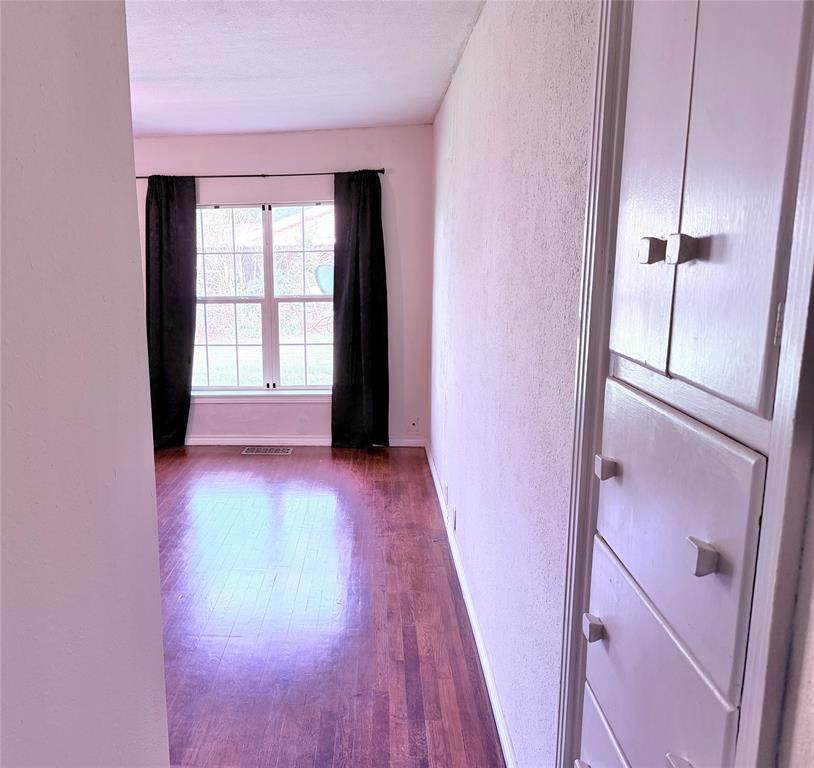 1807 Crowell Highway Property Photo 30