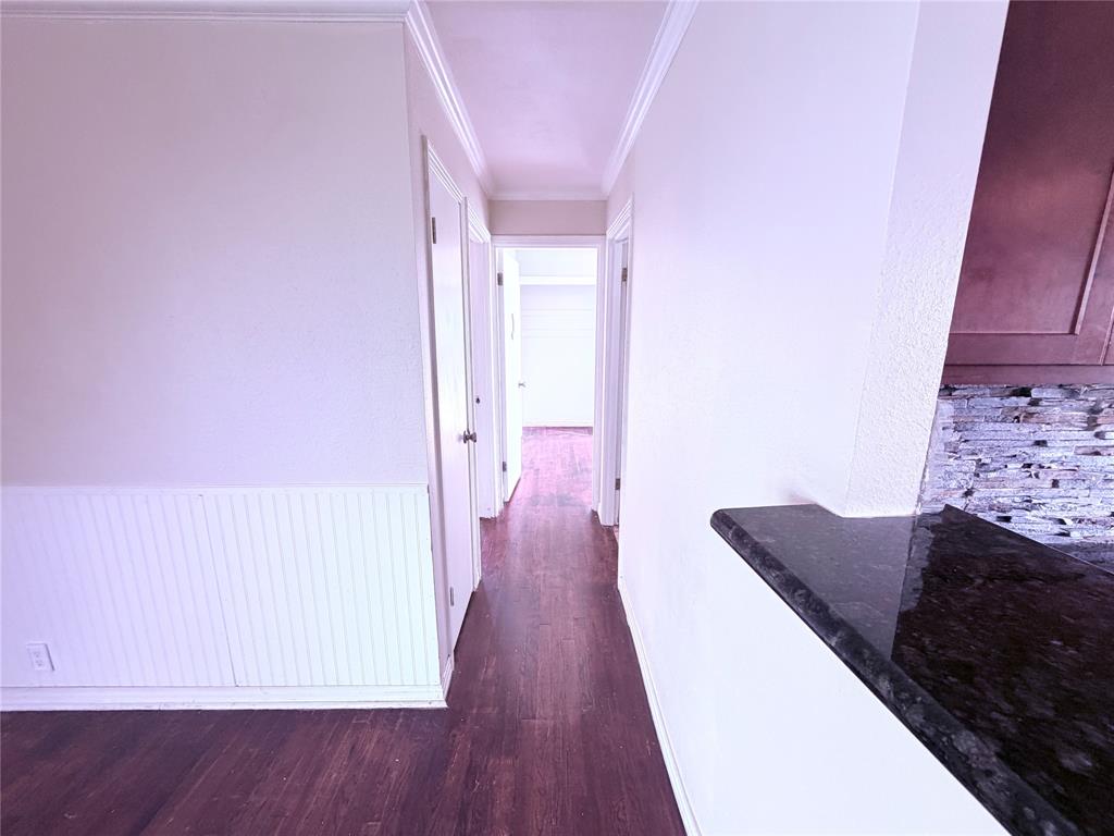 1807 Crowell Highway Property Photo 33