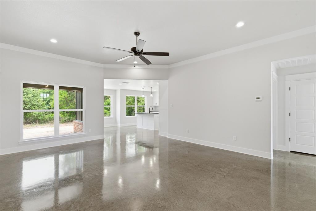 105 Graystone Property Photo 6