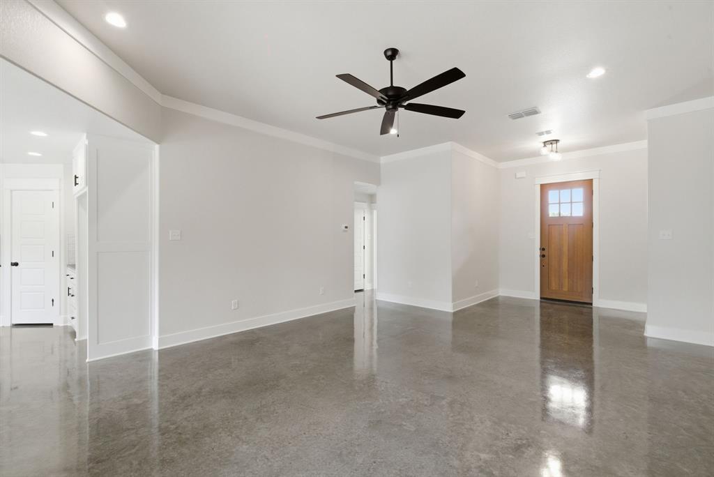 105 Graystone Property Photo 7