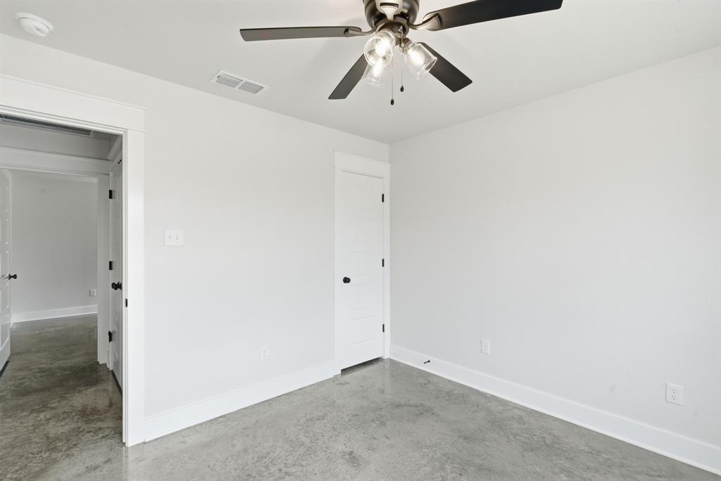 105 Graystone Property Photo 16