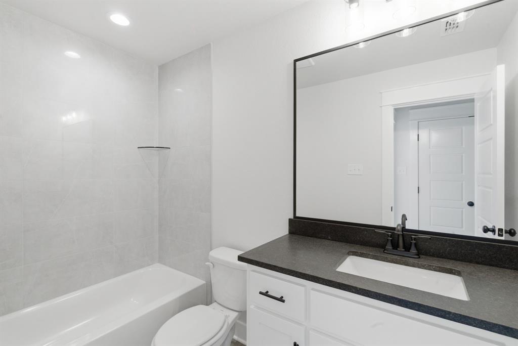 105 Graystone Property Photo 18