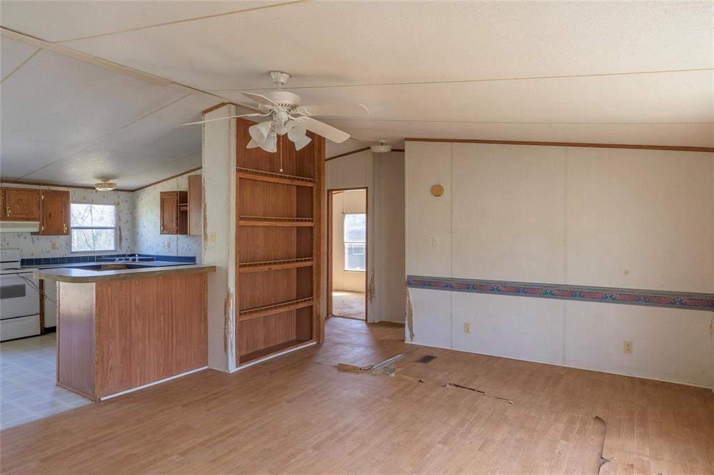 17256 Countrywood Property Photo 6