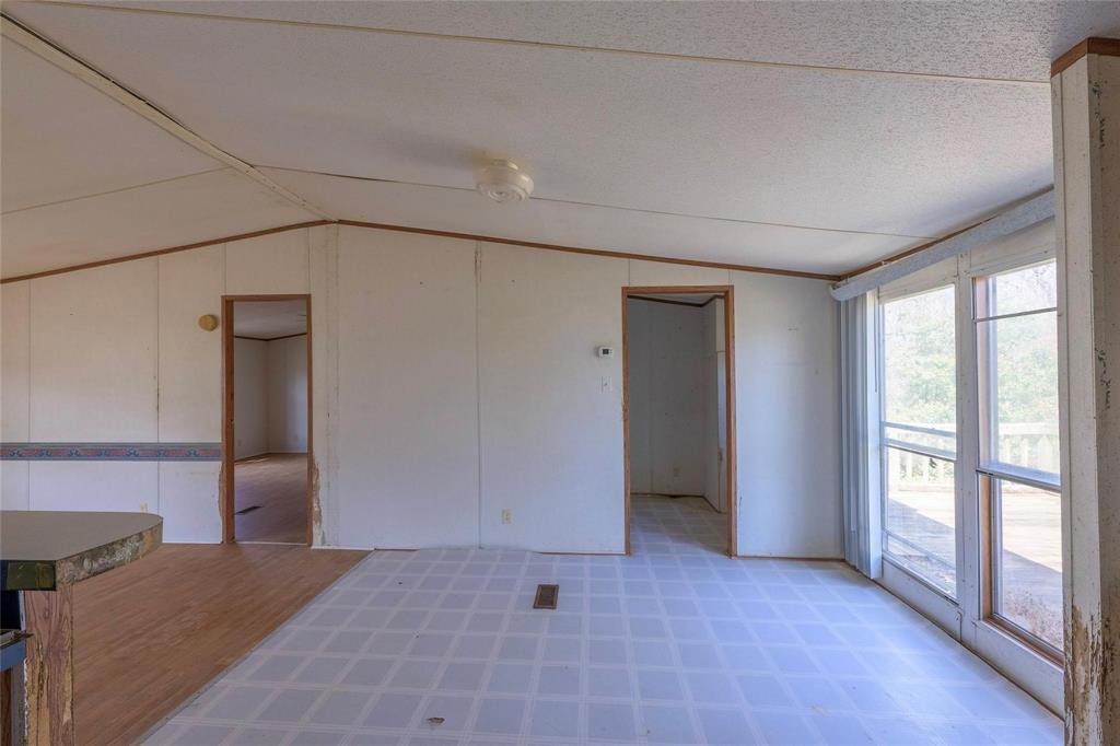 17256 Countrywood Property Photo 8