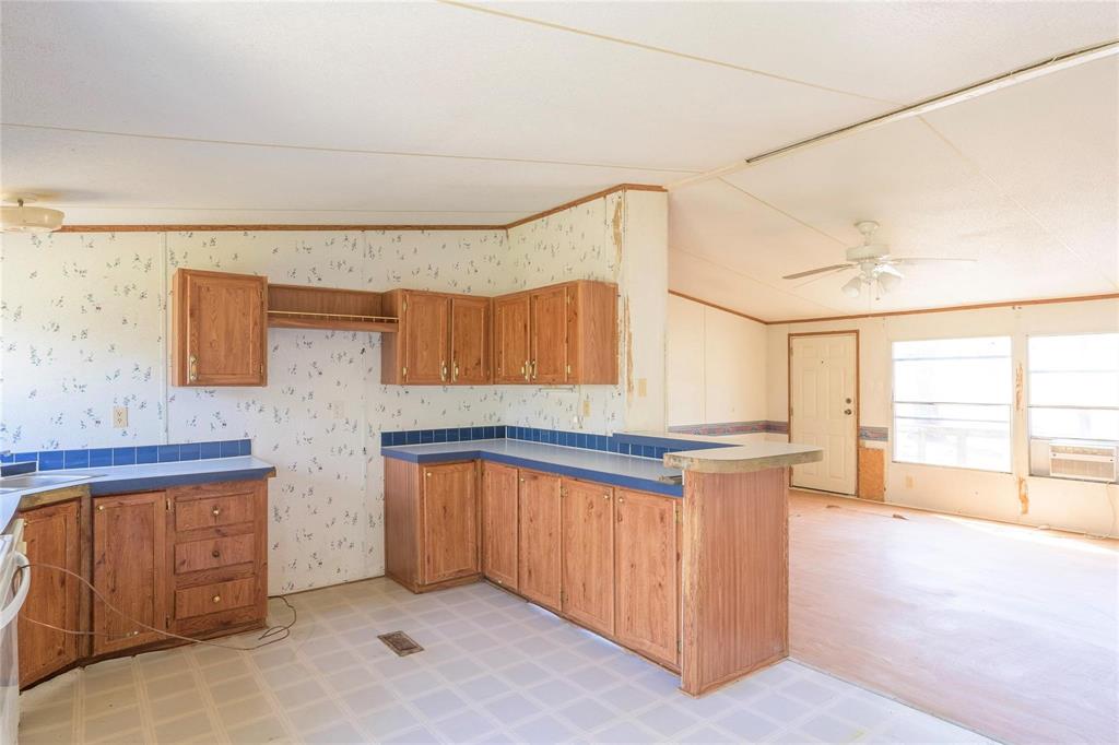17256 Countrywood Property Photo 10